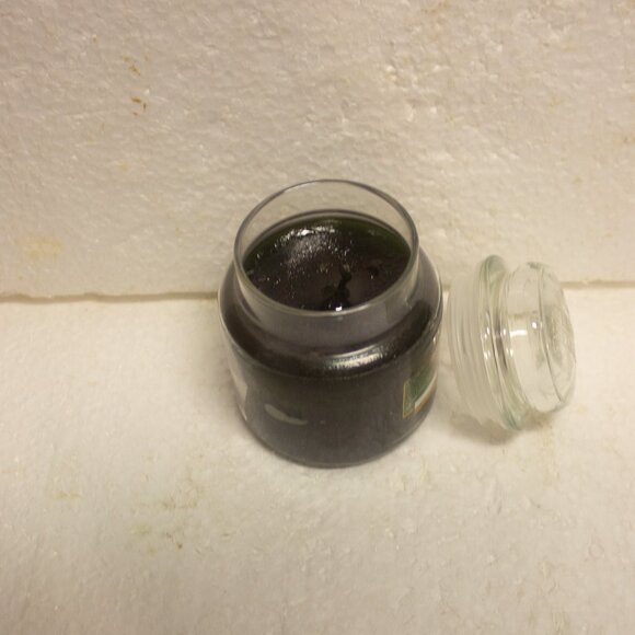 Yankee Candle Balsam & Cedar 3.7 oz Candle - Picture 3 of 3